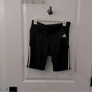 NWOT Adidas Areoready spandex shorts
Size: L